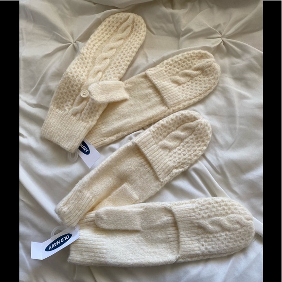 Old Navy Accessories - NWT! Two Pair Bundle Old Navy cute gloves for Fall